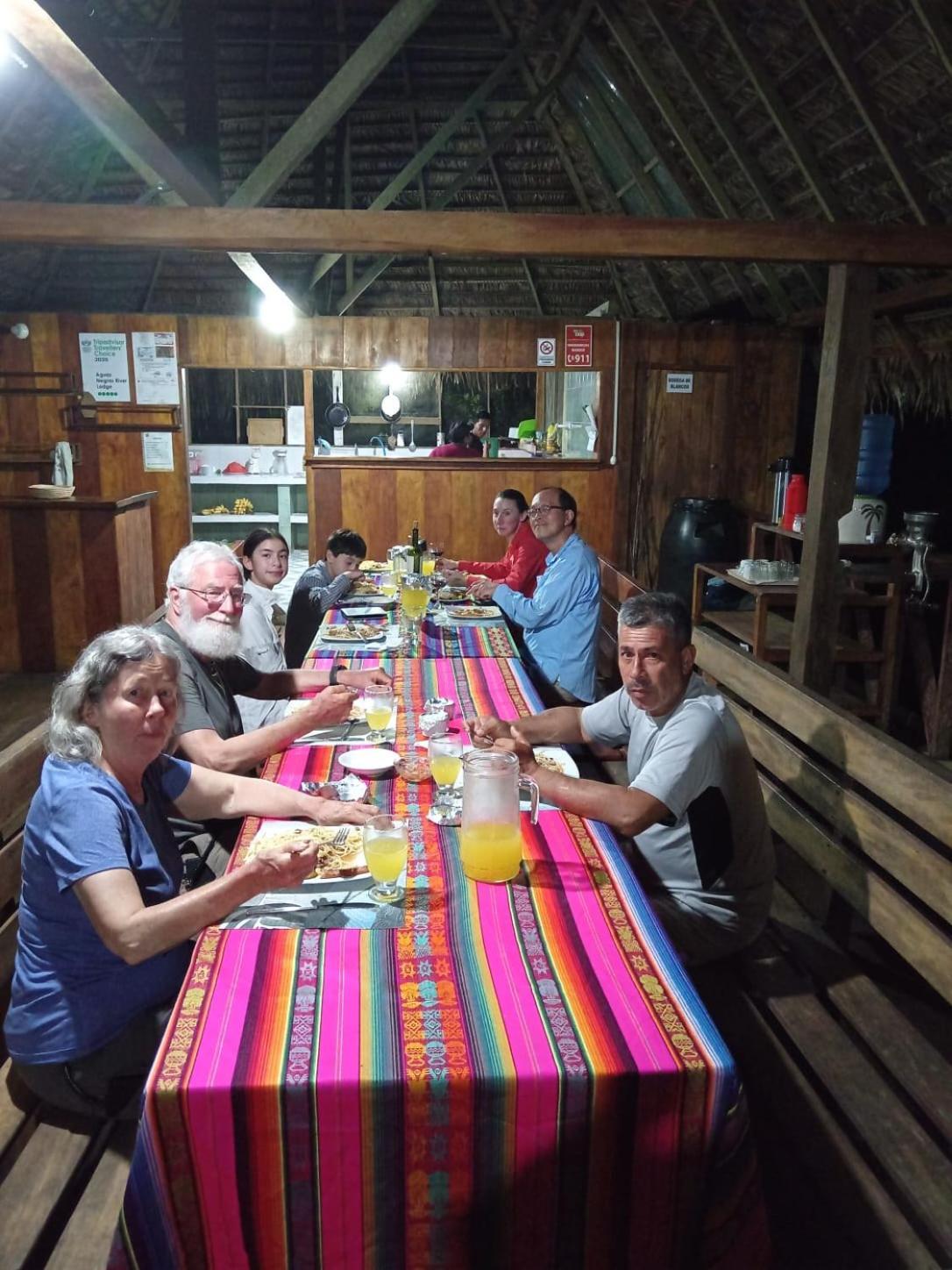 Aguas Negras River Lodge Puerto Montufar Luaran gambar